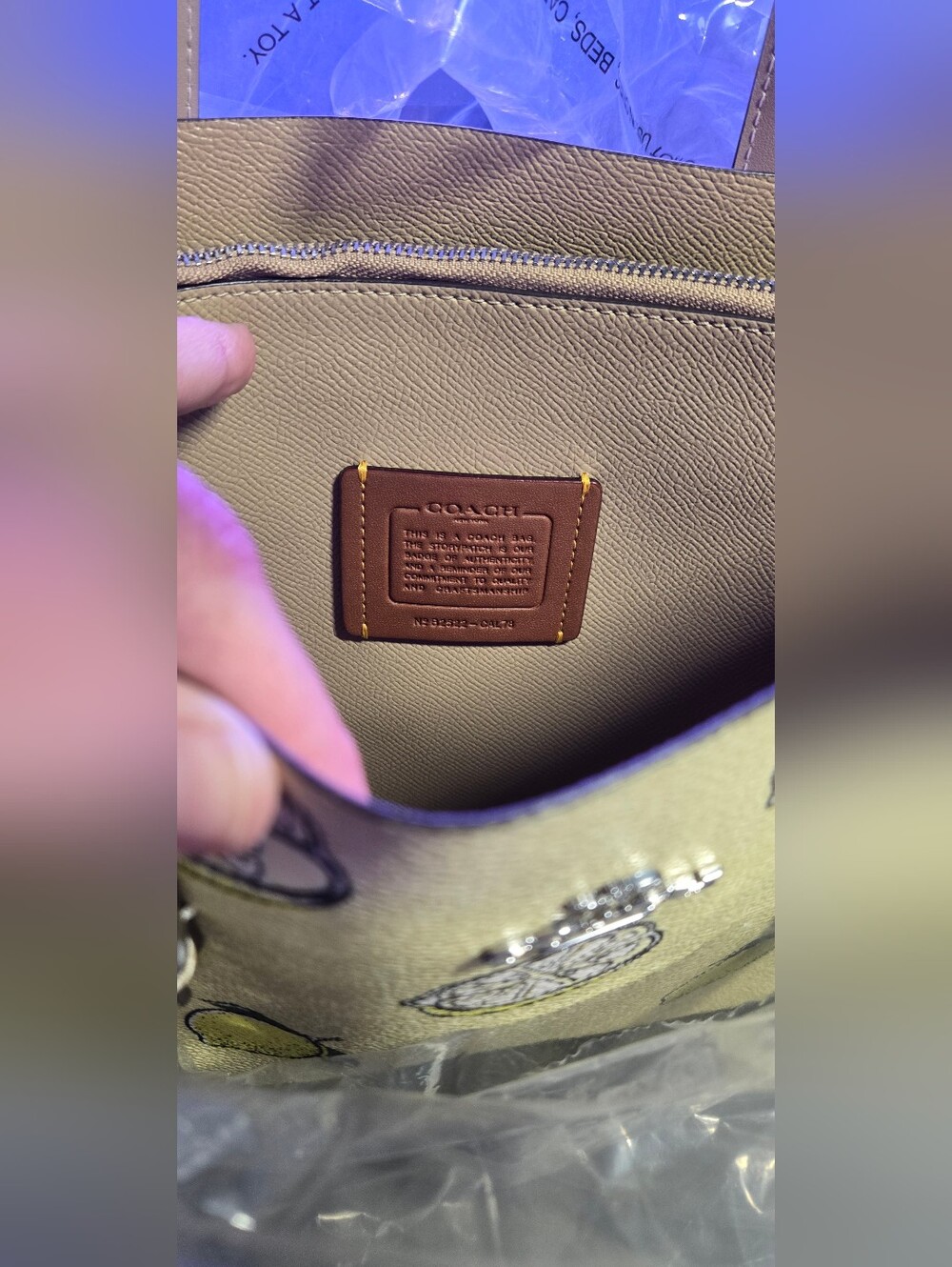 COACH Leather Mollie Tote Bag 25 with Lemon Print - Picture 8 of 11